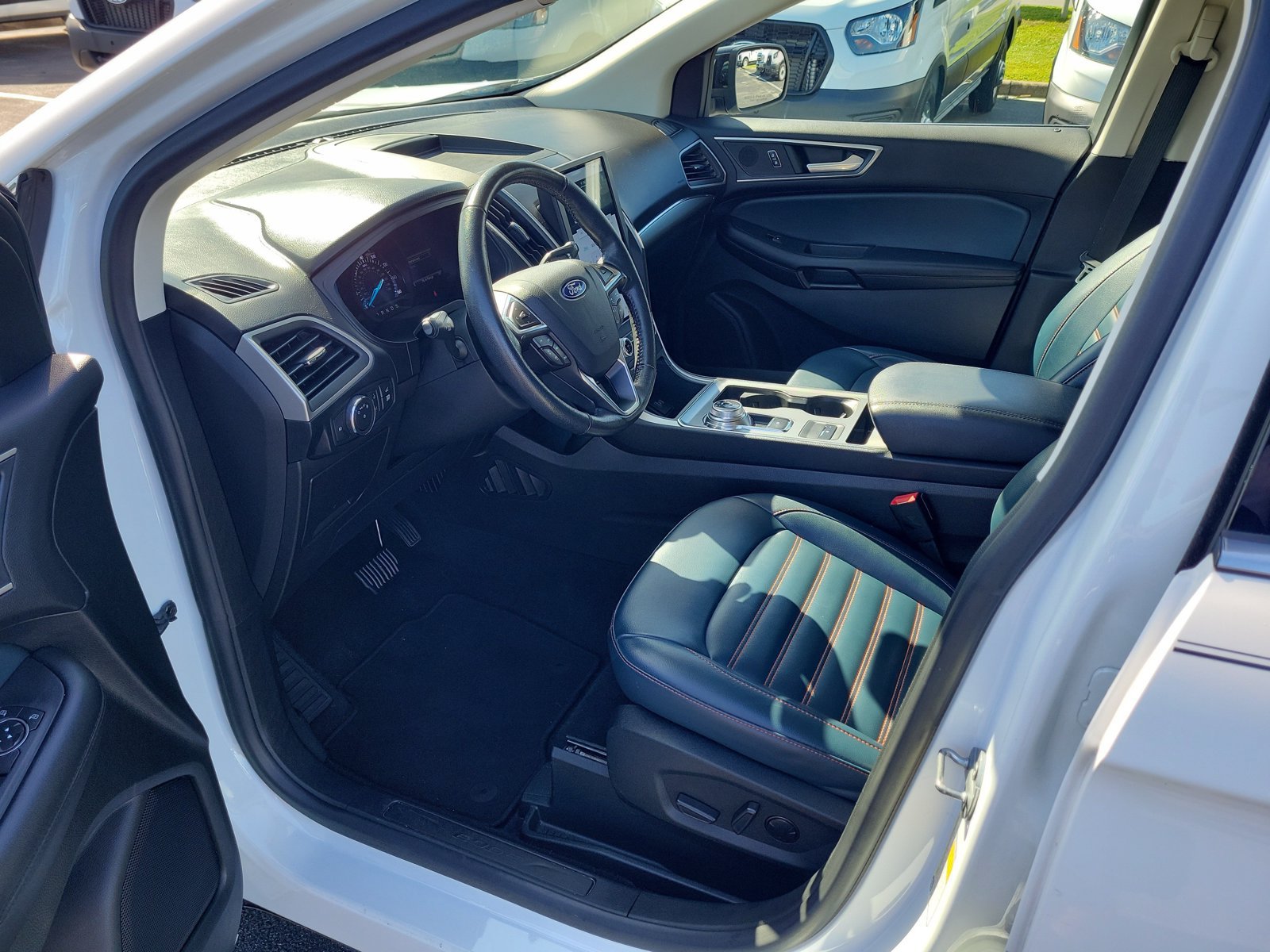 Certified 2022 Ford Edge SEL w/ Sport Appearance Package AWD/4WD image 17