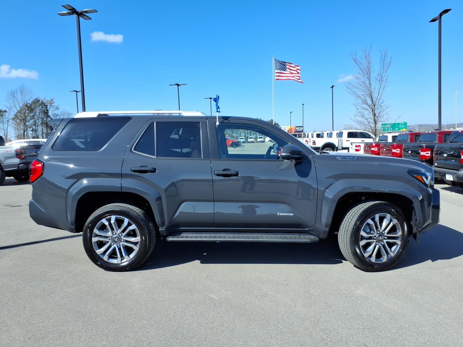 Used 2025 Toyota 4Runner Limited image 6