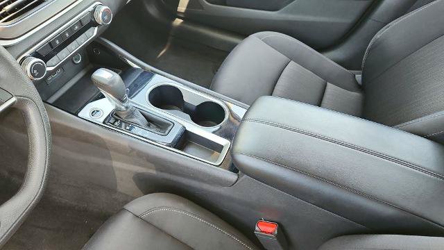 Used 2024 Nissan Altima 2.5 SV FWD image 13