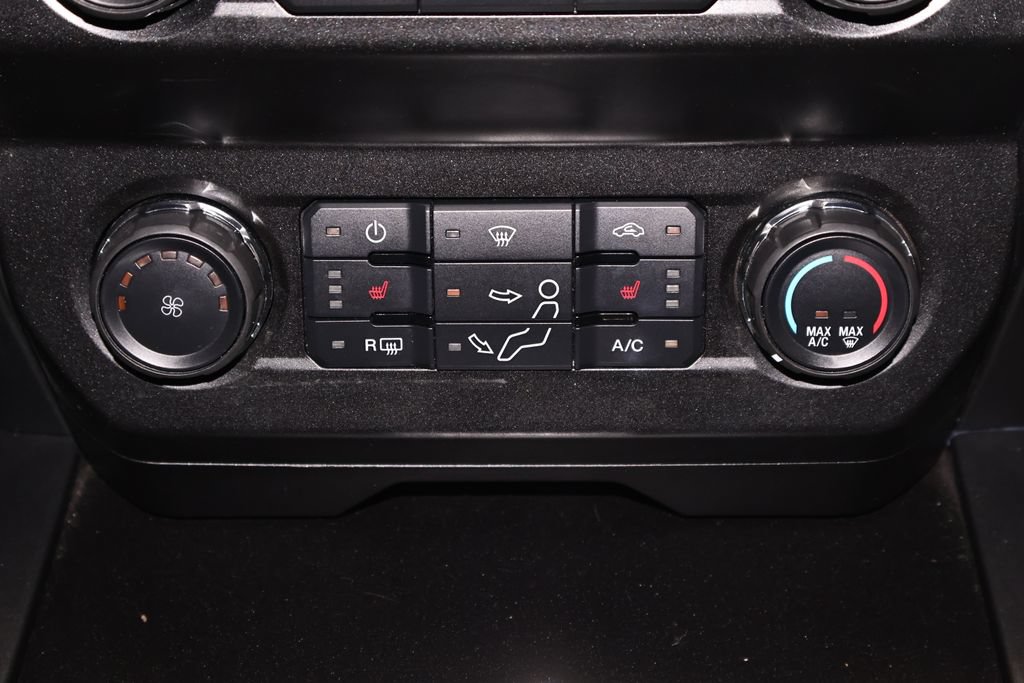 Certified 2021 Ford F250 XLT w/ XLT Premium Package AWD/4WD image 30