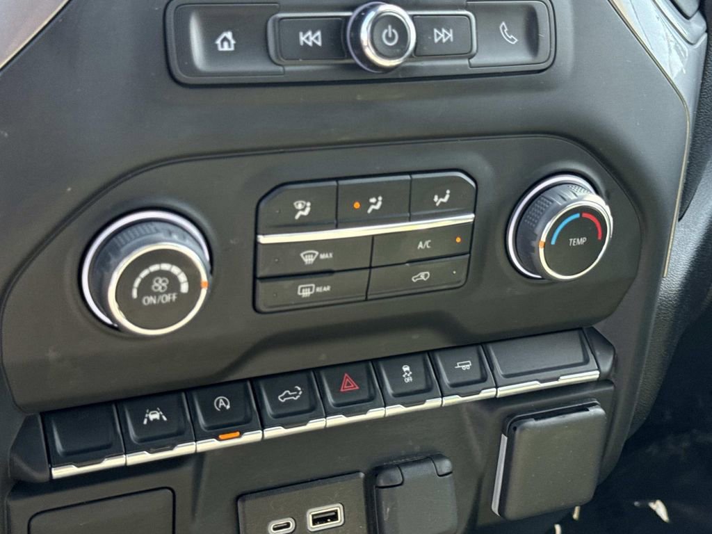 Used 2022 Chevrolet Silverado 1500 Custom RWD image 24