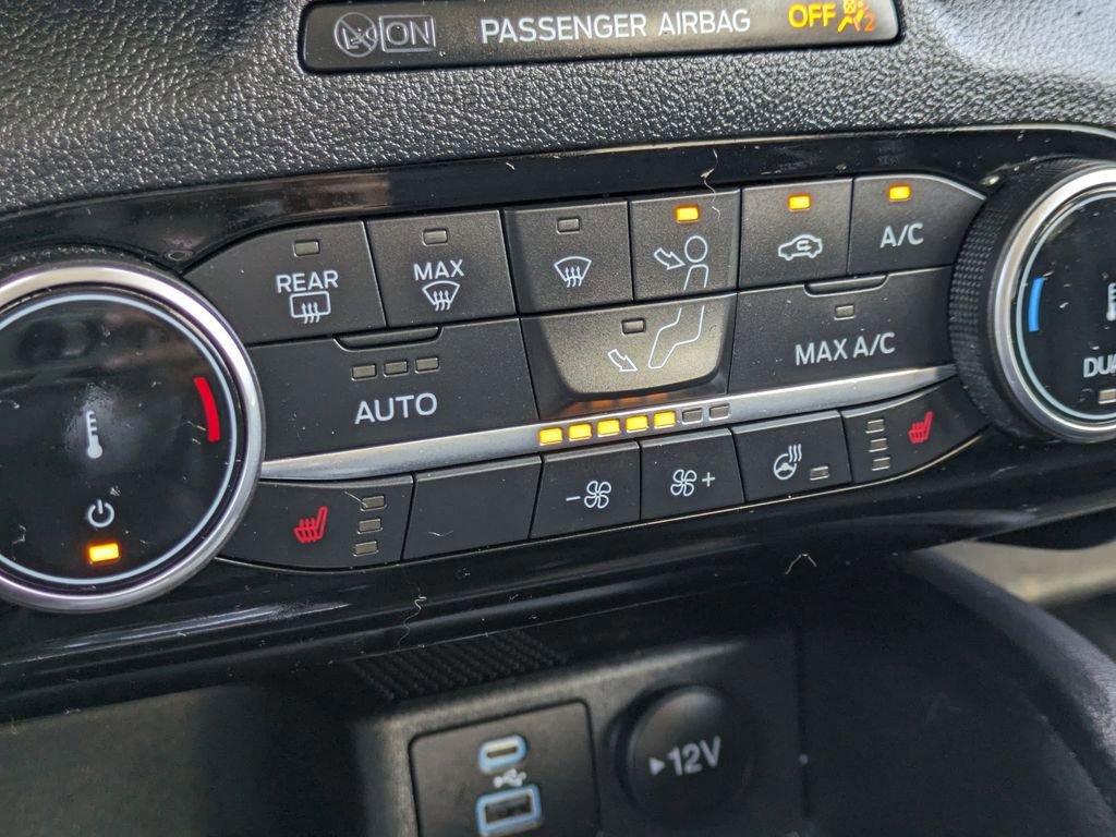 Certified 2022 Ford Escape SEL image 31