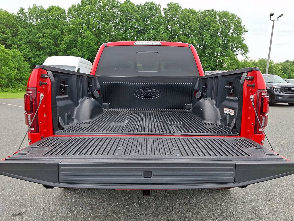 Certified 2018 Ford F150 Raptor w/ Equipment Group 802A Luxury AWD/4WD image 29