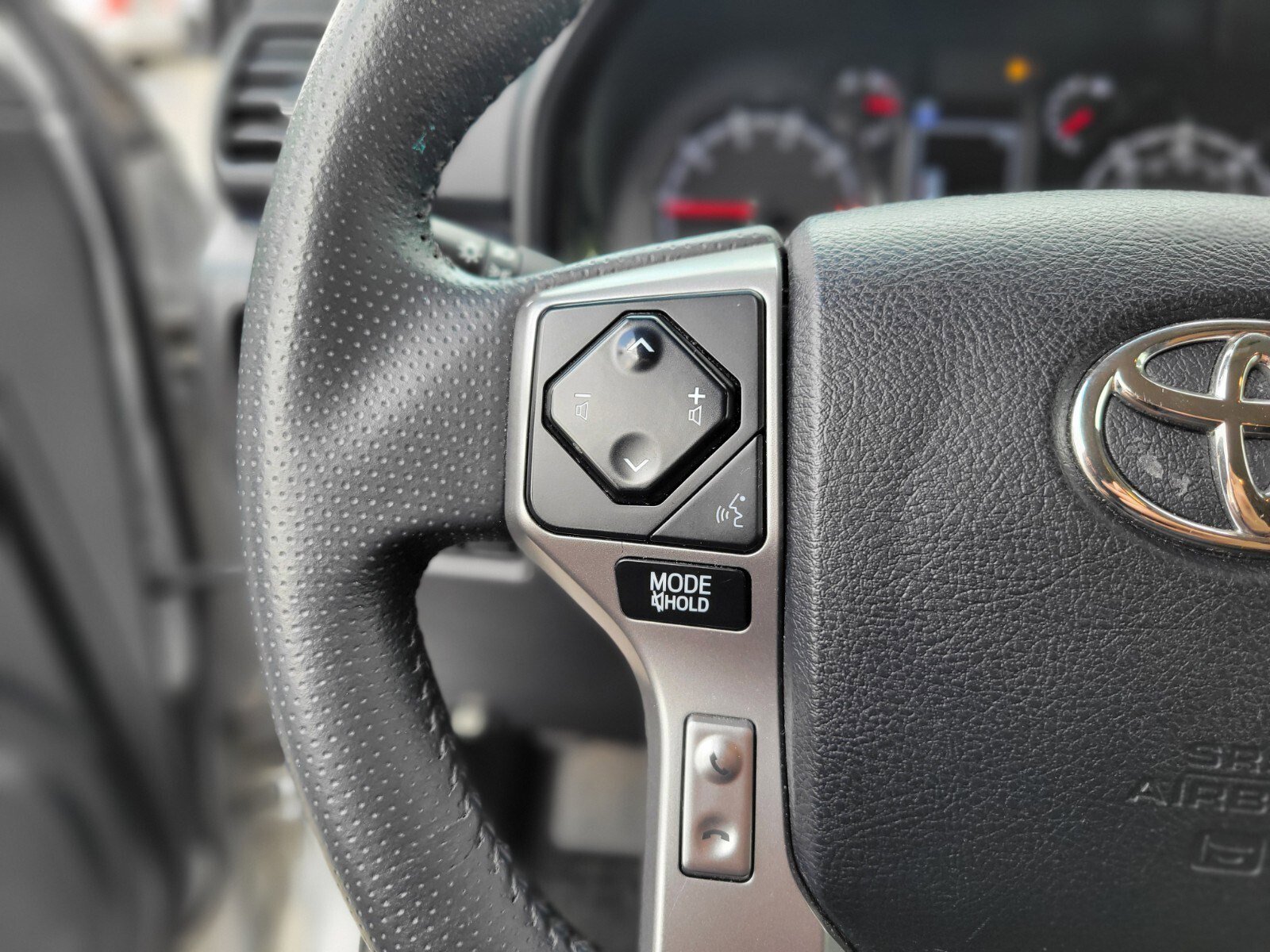 Used 2022 Toyota 4Runner SR5 image 25