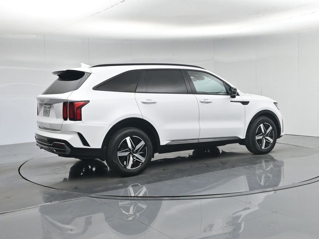 Used 2023 Kia Sorento S w/ Panoramic Sunroof Package image 12