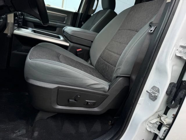 Used 2018 RAM 1500 SLT AWD/4WD image 6