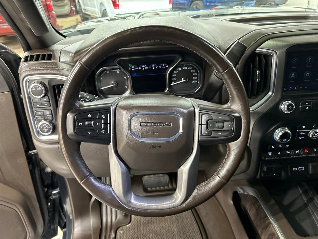 Used 2022 GMC Sierra 2500 Denali w/ Denali Ultimate Package AWD/4WD image 17