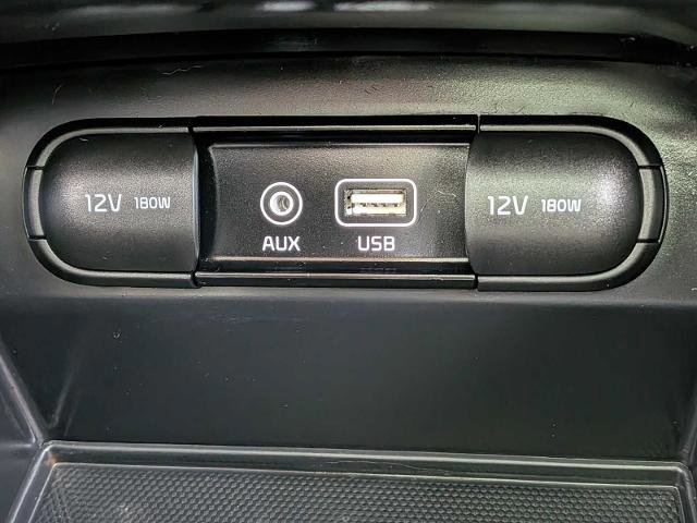 Used 2018 Kia Sorento SX image 33