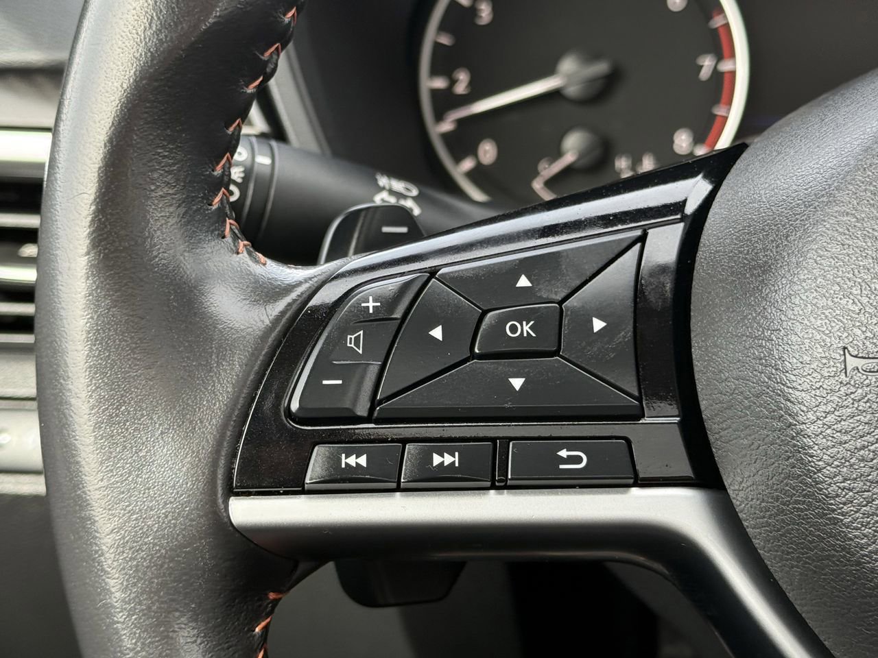 Used 2024 Nissan Altima 2.5 SR w/ SR Premium Package image 14