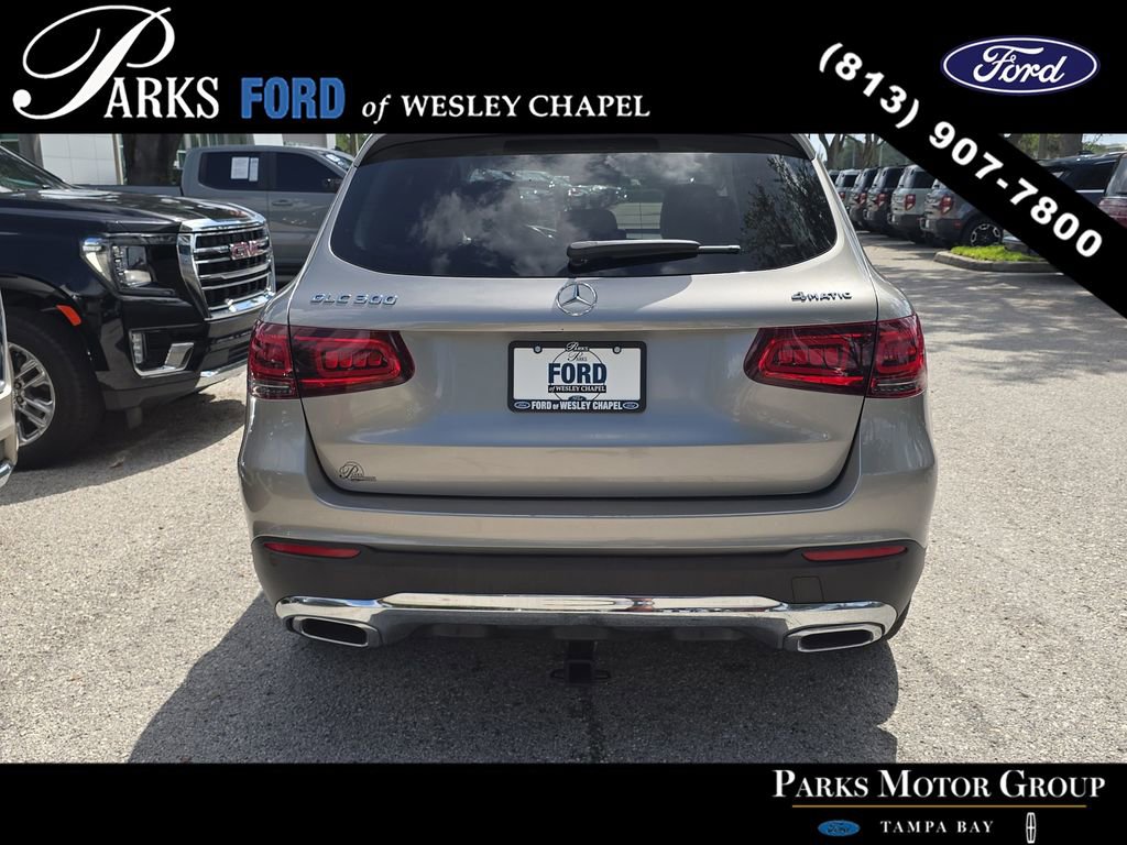 Used 2021 Mercedes-Benz GLC 300 4MATIC image 5