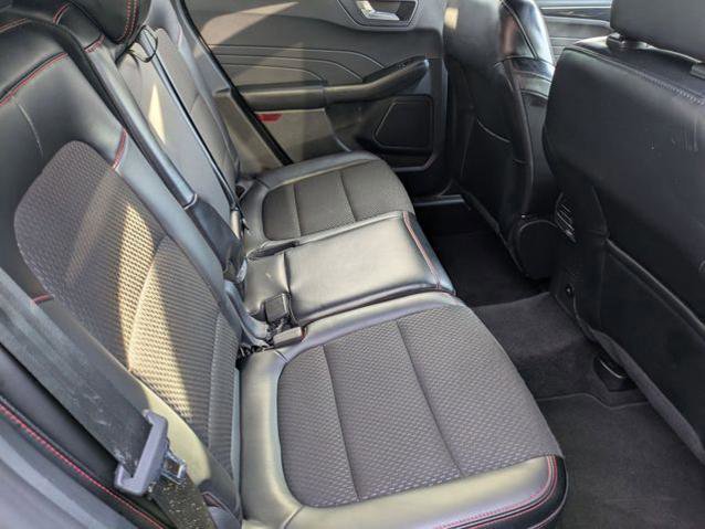 Certified 2025 Ford Escape ST-Line Select image 17