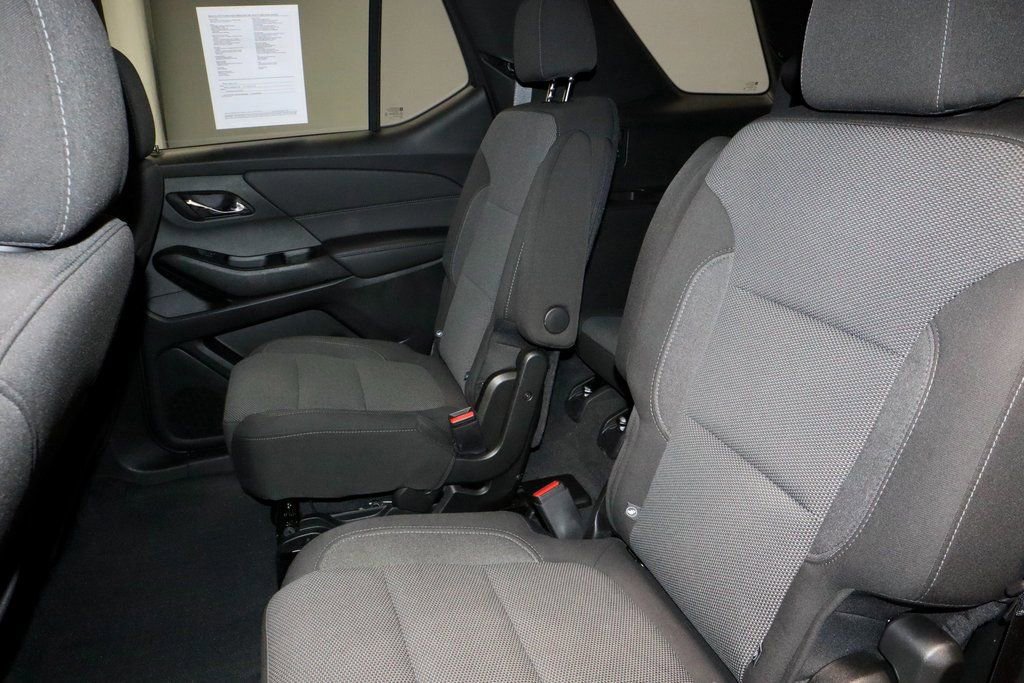 Used 2023 Chevrolet Traverse LT w/ LPO, Floor Liner Package image 22
