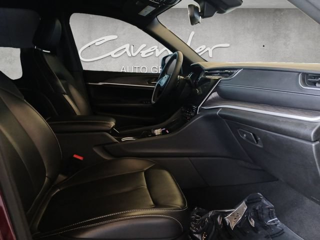 Used 2025 Jeep Grand Cherokee Limited 4xe AWD/4WD image 25