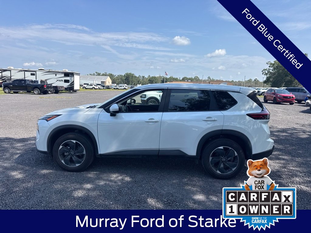 Used 2025 Nissan Rogue SV AWD/4WD image 3