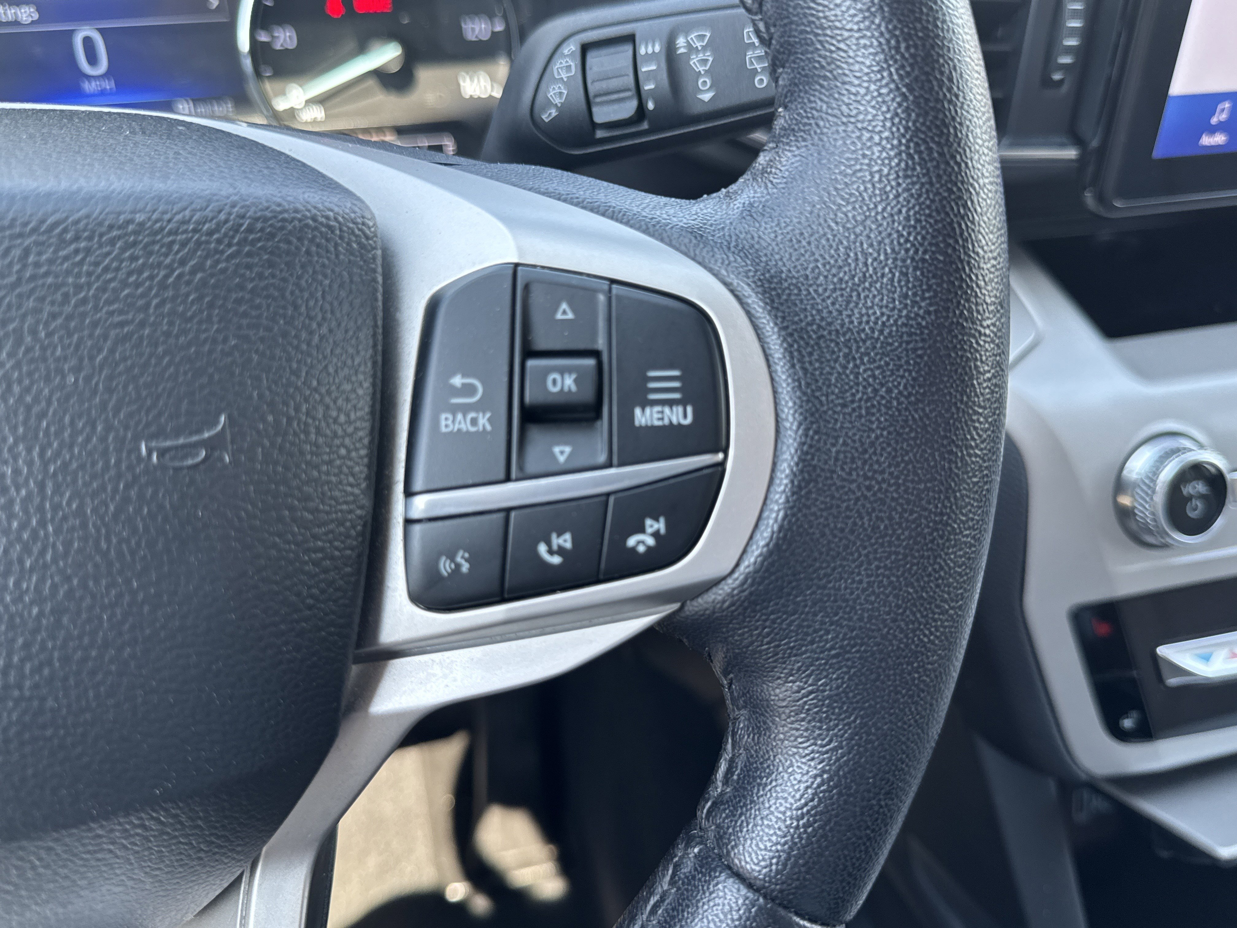 Certified 2023 Ford Explorer XLT w/ Equipment Group 202A RWD image 33