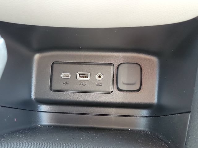 Used 2019 Chevrolet Equinox LS FWD image 31