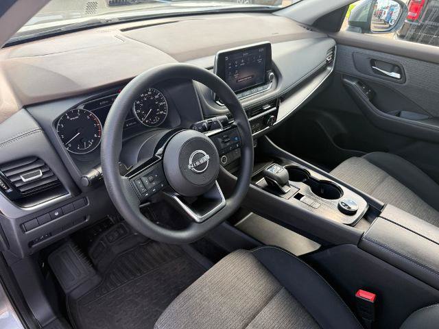 Used 2022 Nissan Rogue SV AWD/4WD image 25