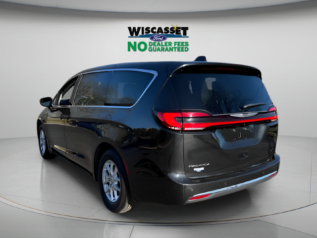 Used 2024 Chrysler Pacifica Touring-L FWD image 26
