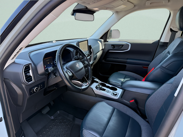 Certified 2023 Ford Bronco Sport Outer Banks w/ Tech Package AWD/4WD image 4
