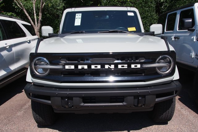 Certified 2023 Ford Bronco Outer Banks AWD/4WD image 3