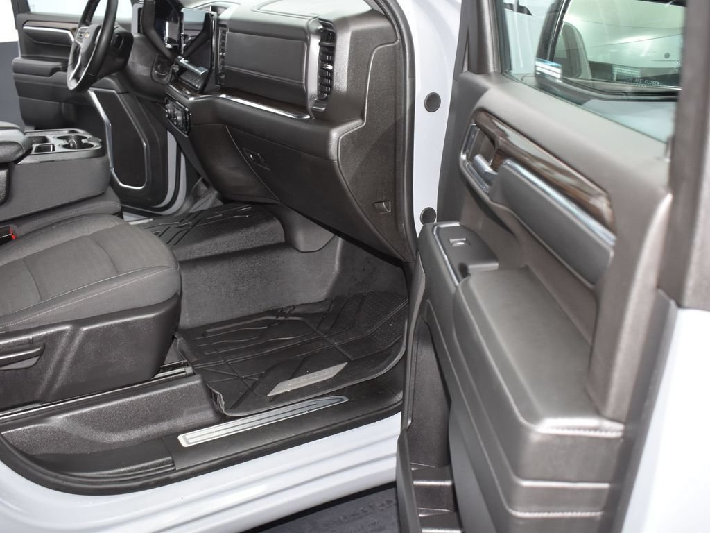 Used 2024 Chevrolet Silverado 1500 LT w/ Work Truck Package AWD/4WD image 19