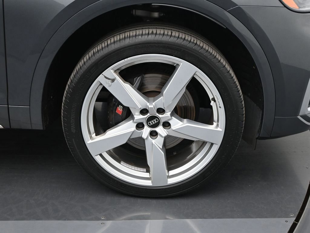 Used 2021 Audi SQ5 Premium w/ Convenience Package image 47