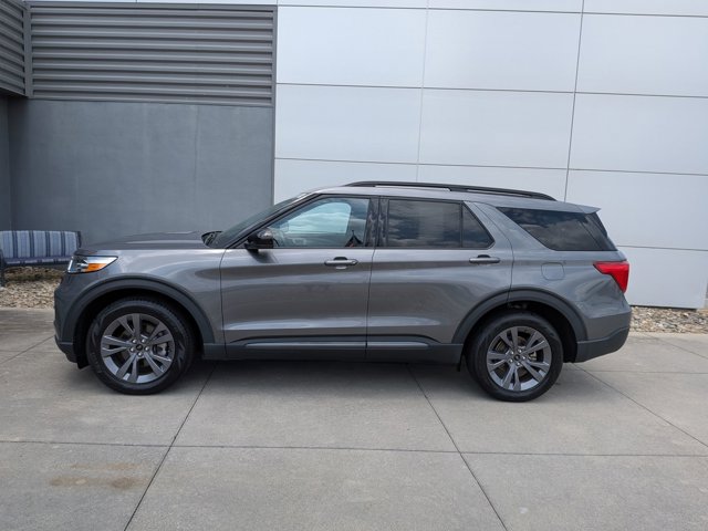 Certified 2023 Ford Explorer XLT w/ Equipment Group 202A RWD image 7
