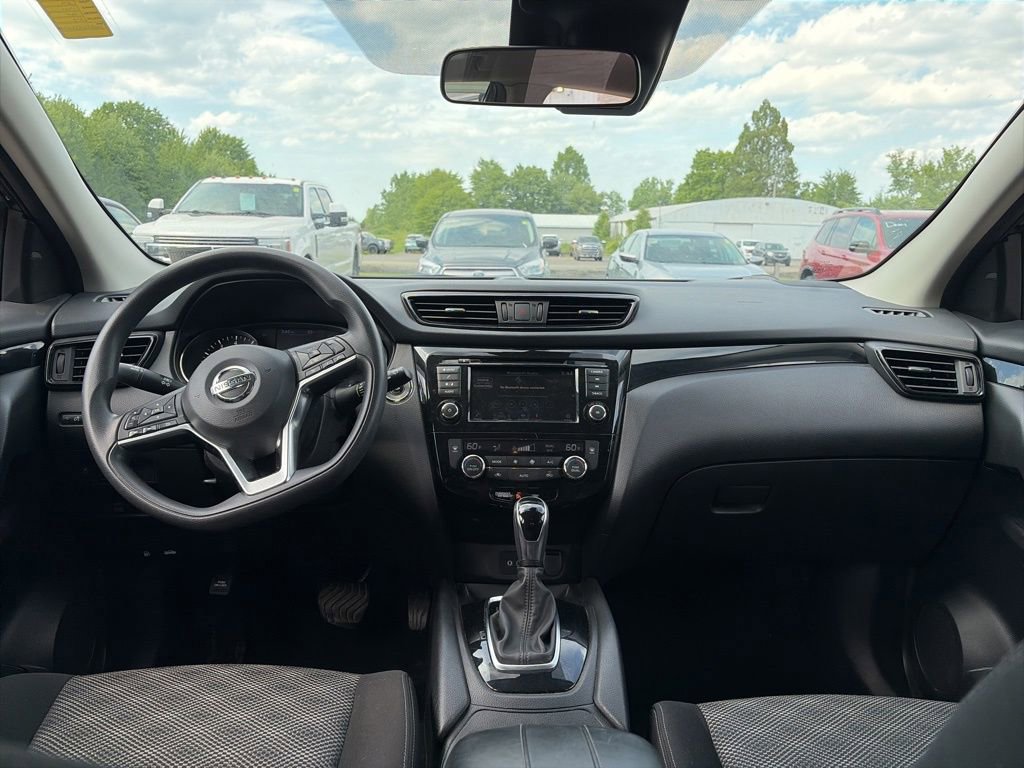 Used 2019 Nissan Rogue Sport SV AWD/4WD image 25