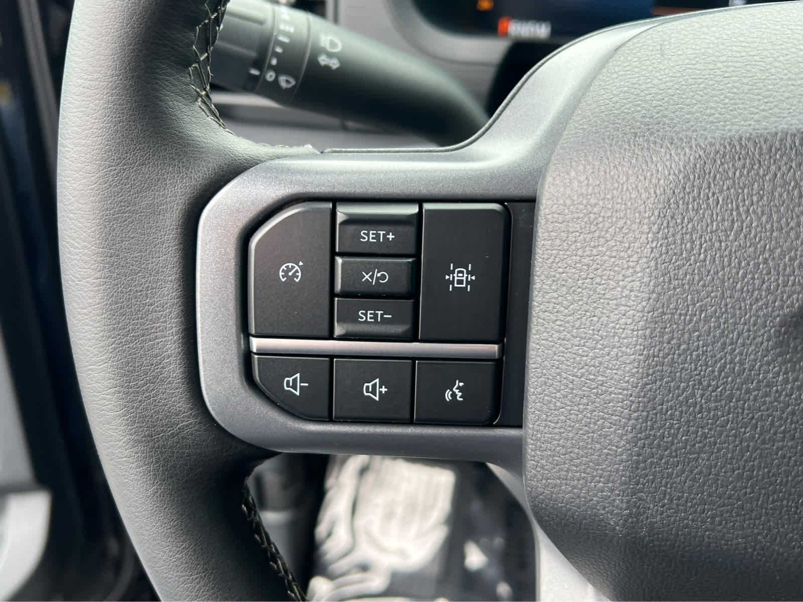 Certified 2025 Ford F150 XLT w/ Equipment Group 301A Standard image 32