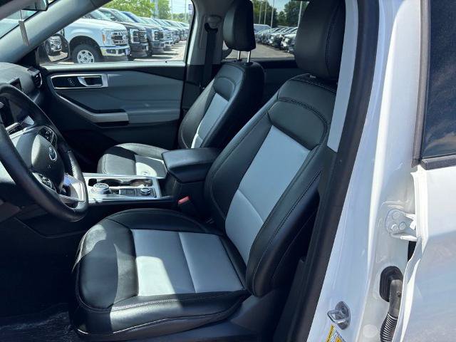Certified 2024 Ford Explorer XLT w/ Equipment Group 202A AWD/4WD image 8