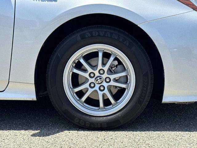 Used 2017 Toyota Prius One image 31