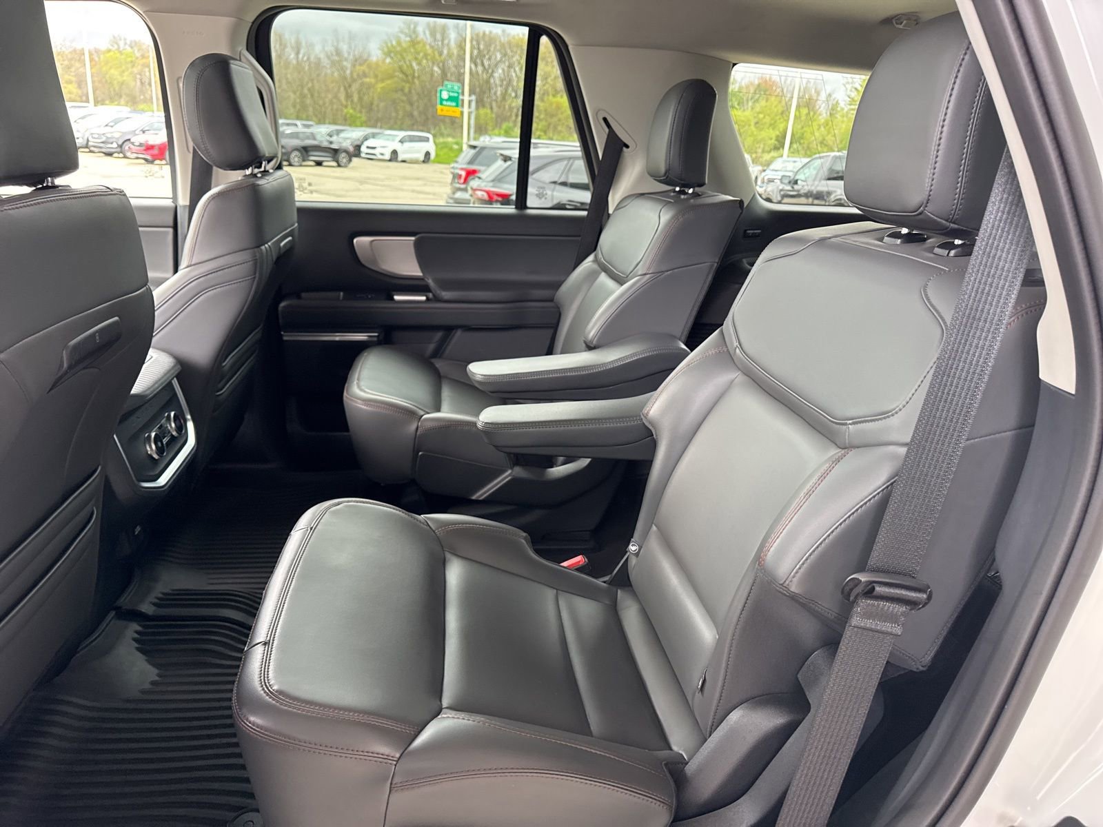 Certified 2025 Ford Expedition Active AWD/4WD image 42