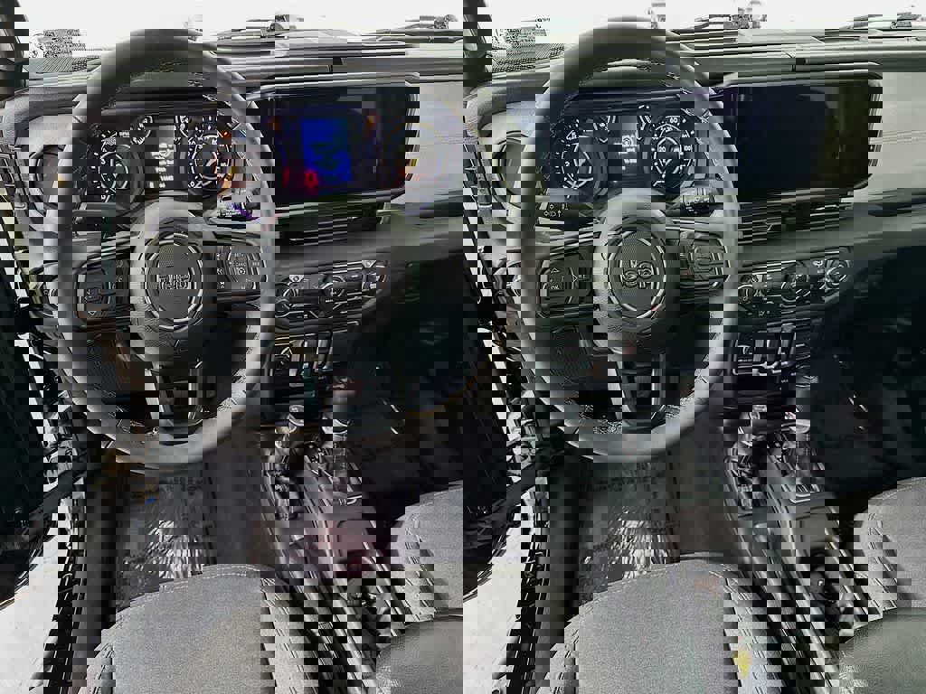 Used 2024 Jeep Wrangler Sport S image 13