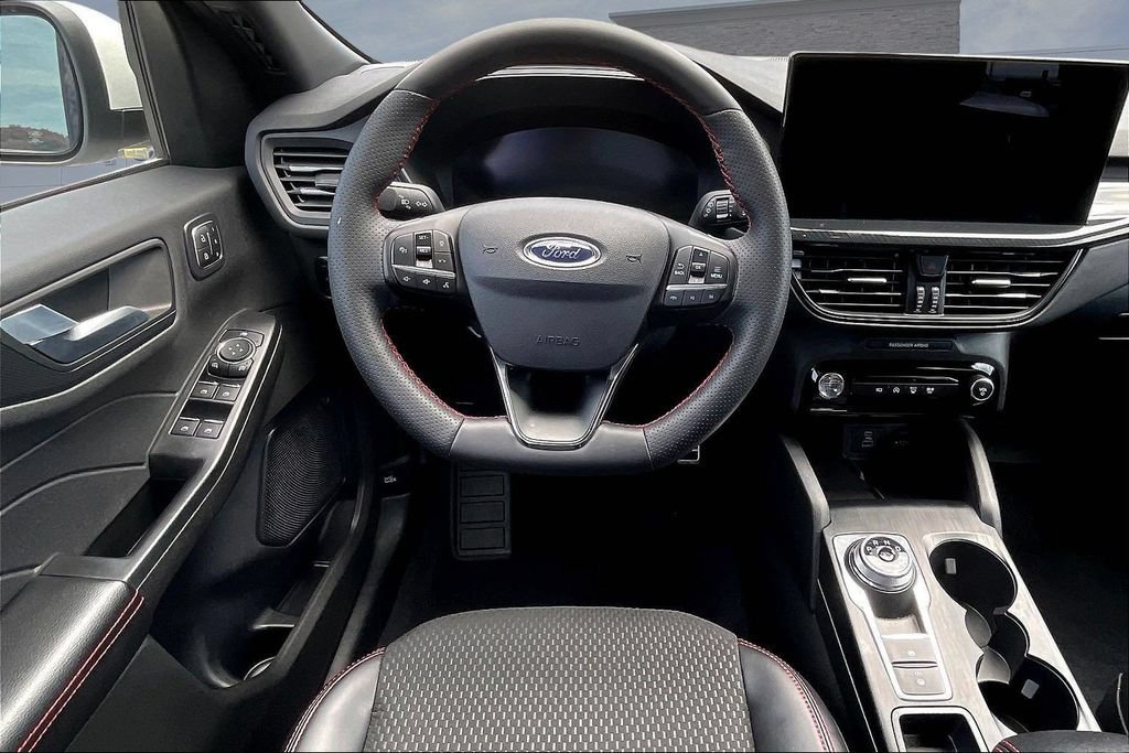 Certified 2023 Ford Escape ST-Line Select w/ Tech Pack #2 AWD/4WD image 8