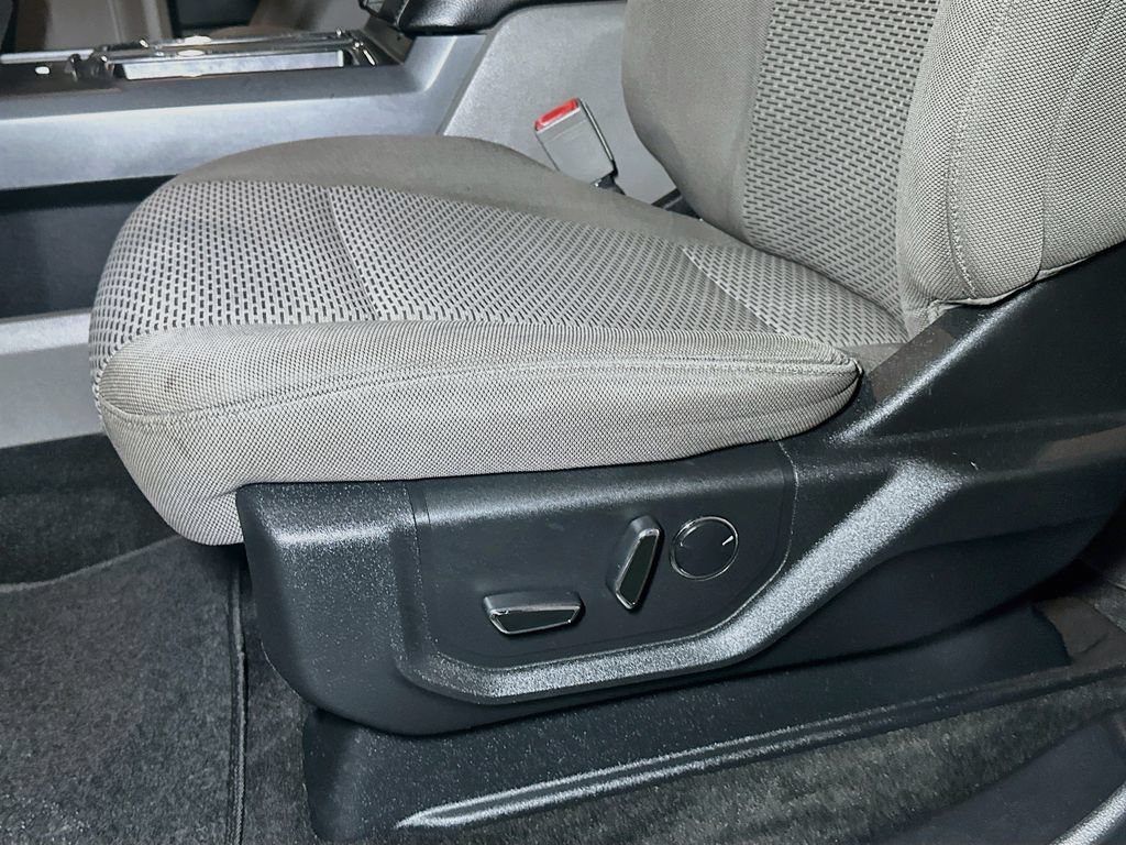 Certified 2018 Ford F150 XLT w/ Equipment Group 302A Luxury AWD/4WD image 18