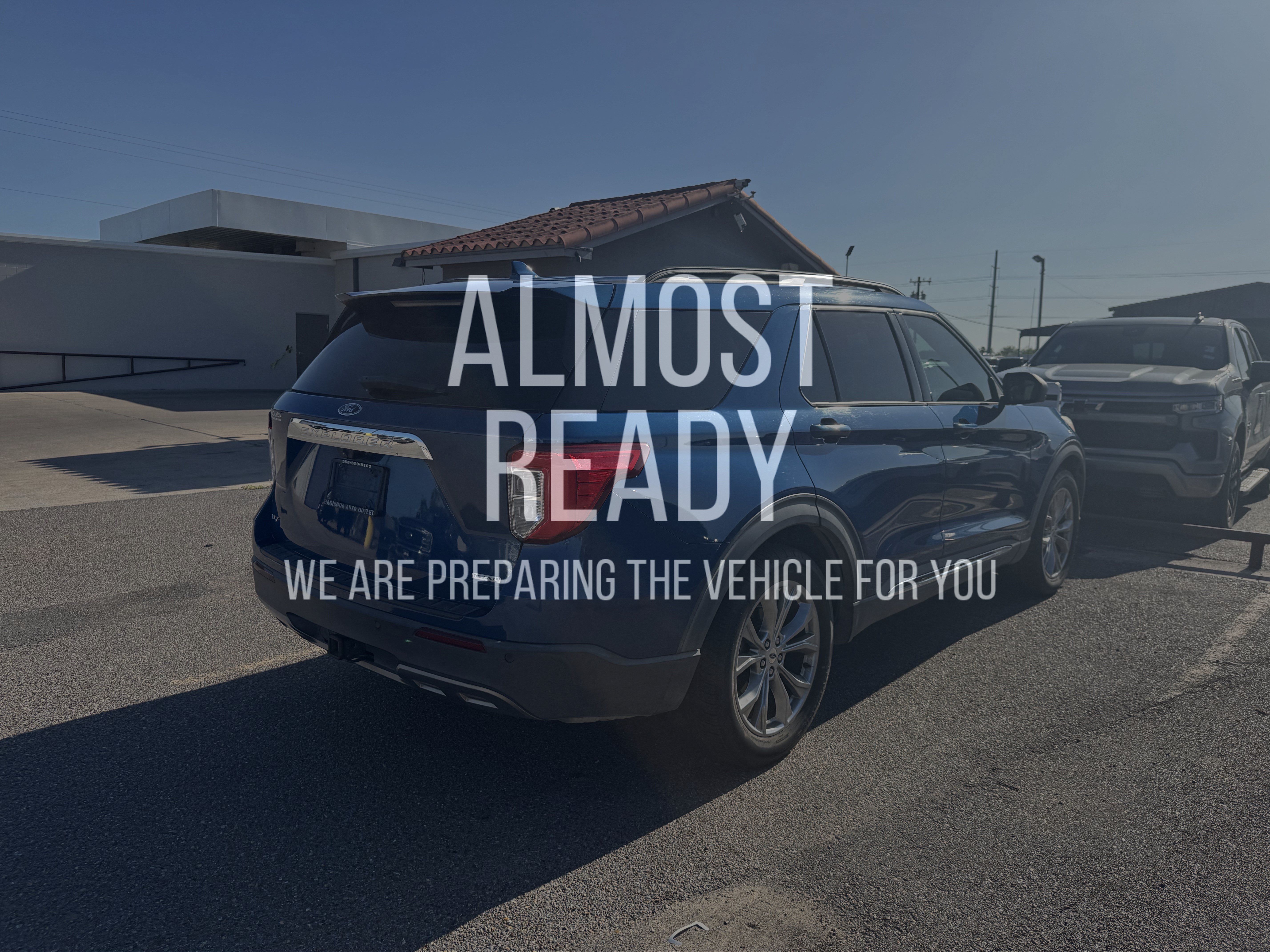 Certified 2020 Ford Explorer XLT w/ Equipment Group 202A RWD image 4