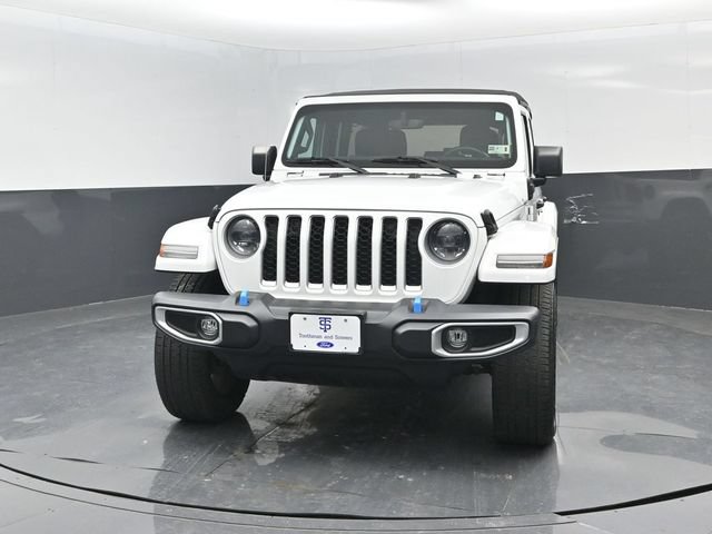 Used 2023 Jeep Wrangler Unlimited Sahara w/ Cold Weather Group AWD/4WD image 19