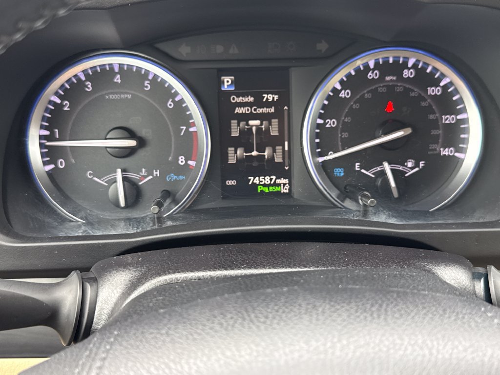 Used 2019 Toyota Highlander Limited AWD/4WD image 21