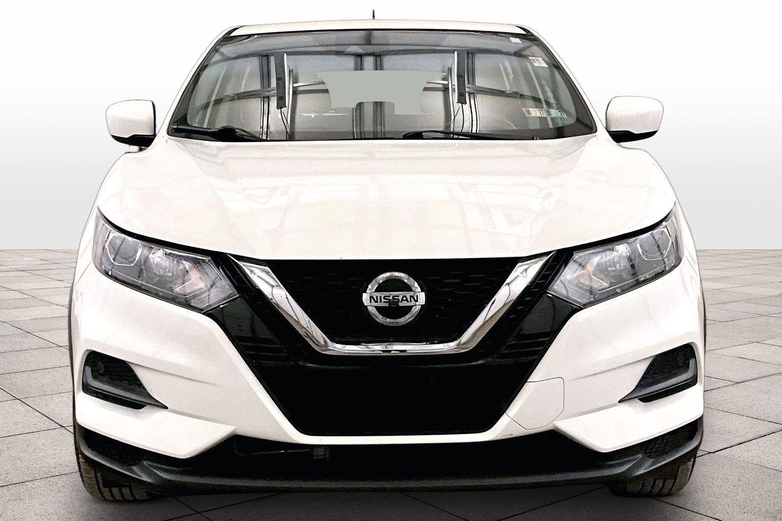 Used 2020 Nissan Rogue Sport S w/ Appearance Package image 3
