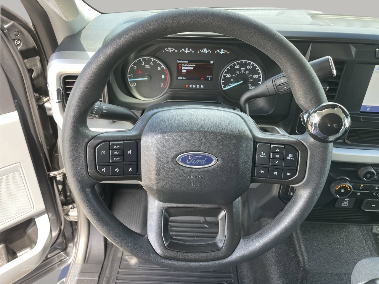 Certified 2024 Ford F350 XLT w/ 360-Degree Camera Package AWD/4WD image 28