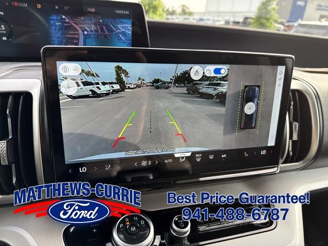 Certified 2025 Ford Expedition Active AWD/4WD image 21