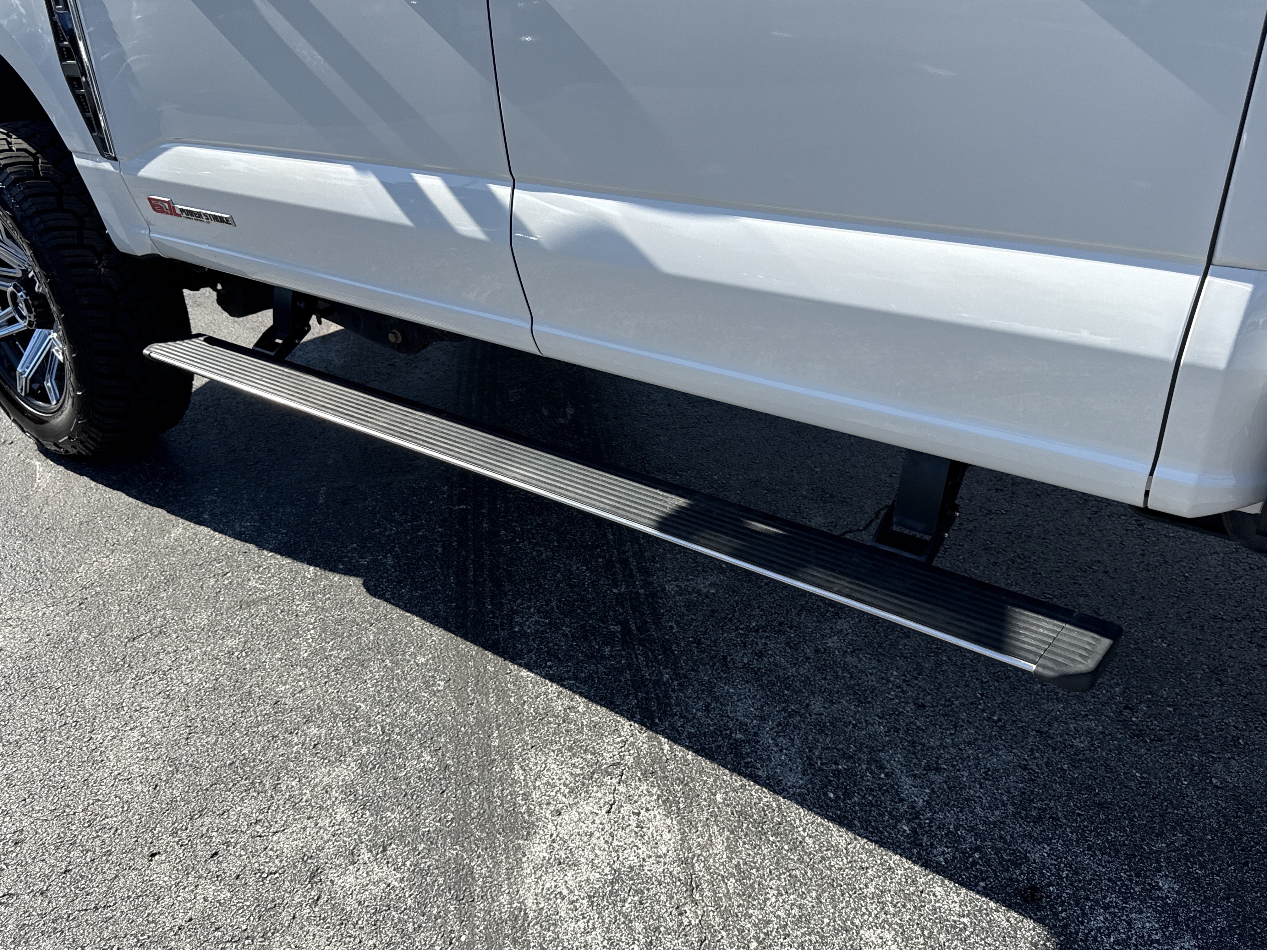 Certified 2025 Ford F250 Platinum AWD/4WD image 11