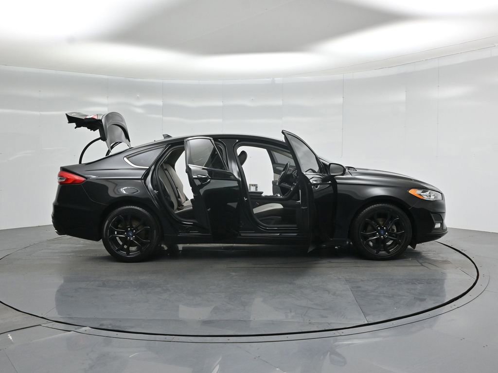 Certified 2020 Ford Fusion SE w/ Equipment Group 151A image 35