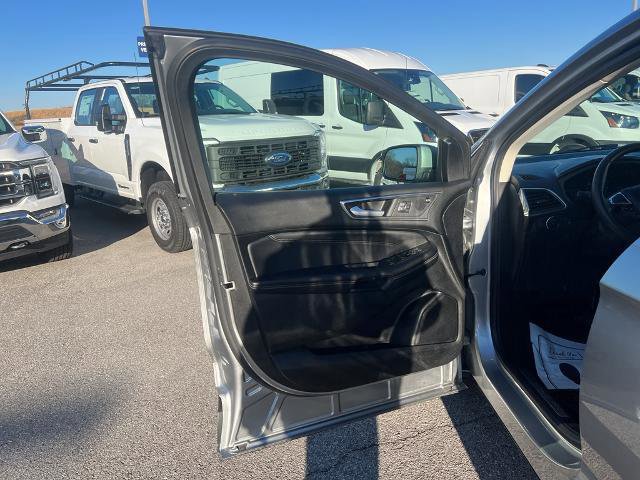 Certified 2022 Ford Edge Titanium w/ Equipment Group 301A image 16