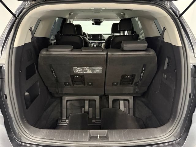 Used 2022 Kia Carnival LX FWD image 39