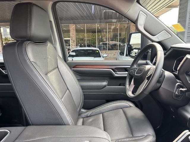 Used 2026 GMC Sierra 2500 Denali w/ Denali Reserve Package AWD/4WD image 10