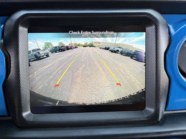 Used 2023 Jeep Wrangler Unlimited w/ Sun & Screen Package AWD/4WD image 20