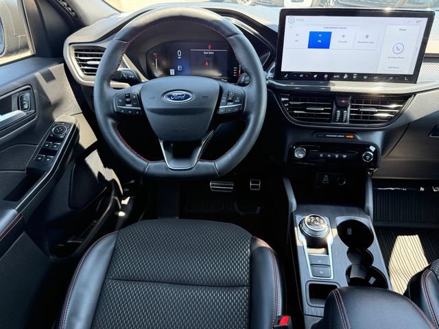 Certified 2024 Ford Escape ST-Line w/ Tech Pack #1 AWD/4WD image 9