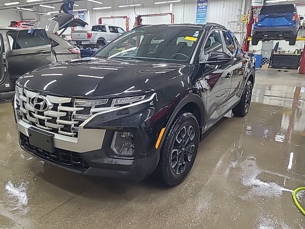 Used 2022 Hyundai Santa Cruz SEL Premium w/ Cargo Package AWD/4WD image 4