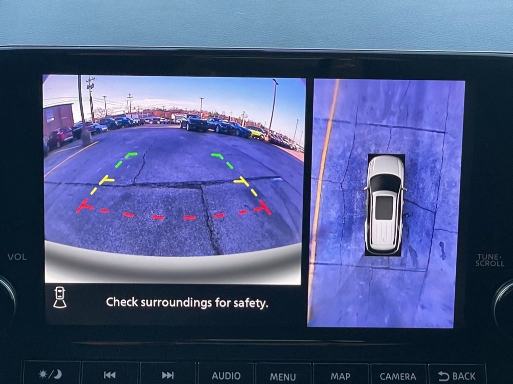 Used 2024 Nissan Pathfinder Platinum w/ Lighting Package (N93) image 22